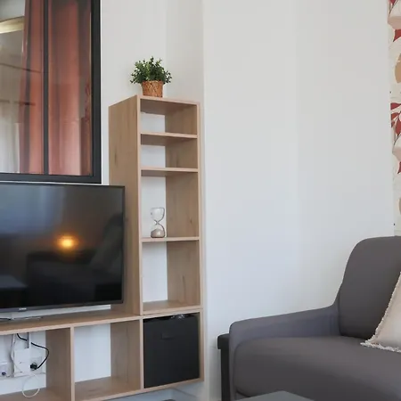 L'escale Cosy, Proche Euroairport Apartment
